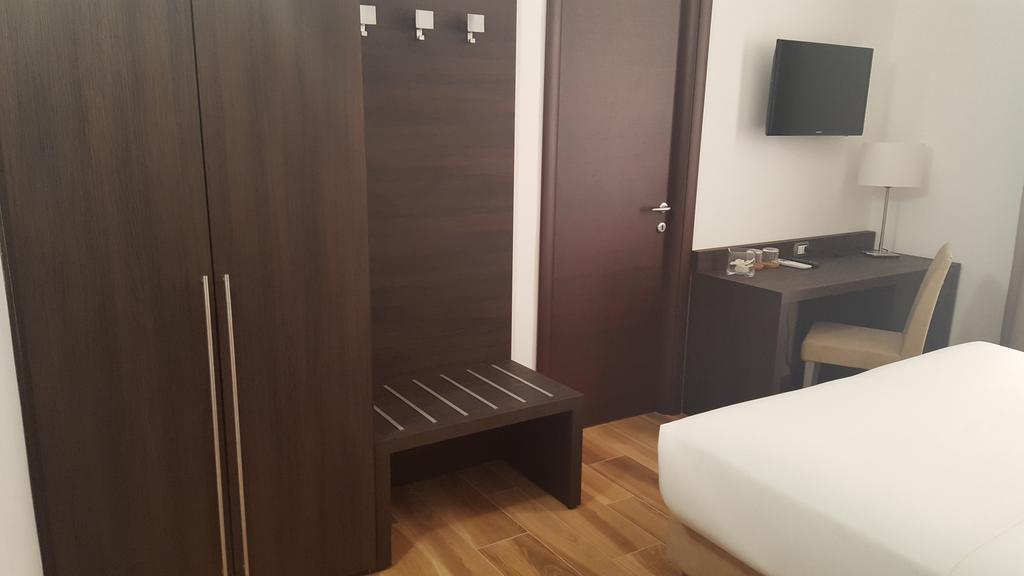 Una Finestra Su Monti Róma Kültér fotó